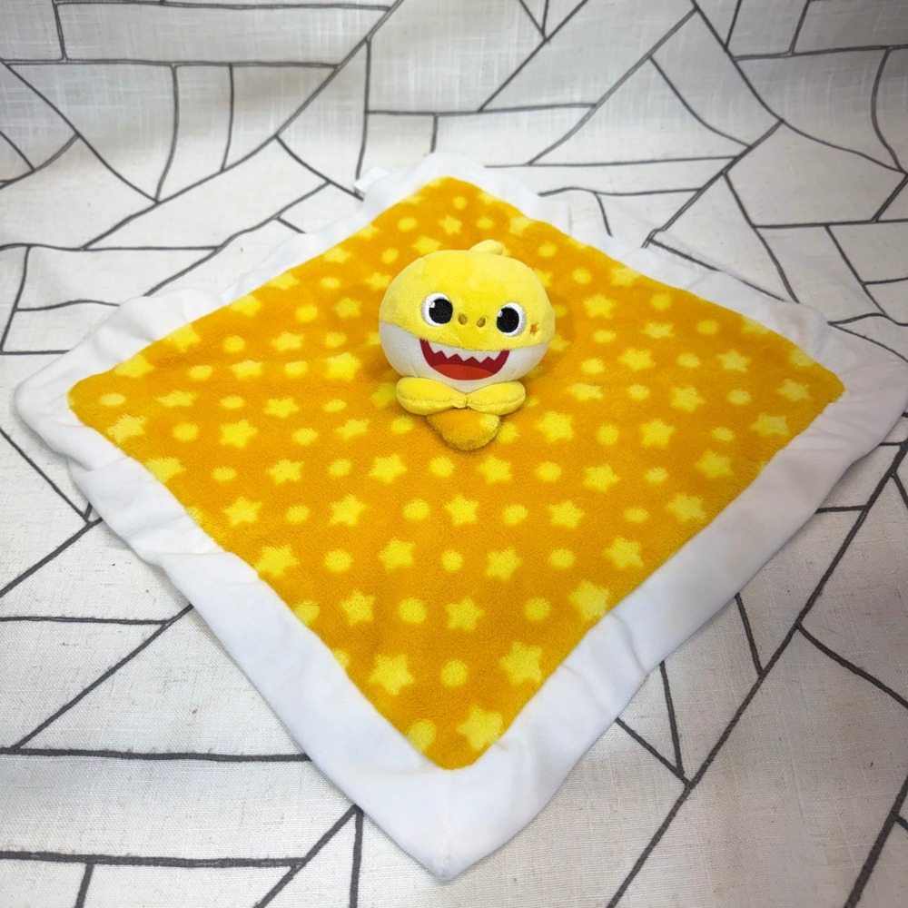 Pinkfong Baby Shark Security Blanket 15" Yellow Star Plush Lovey Satin Trim